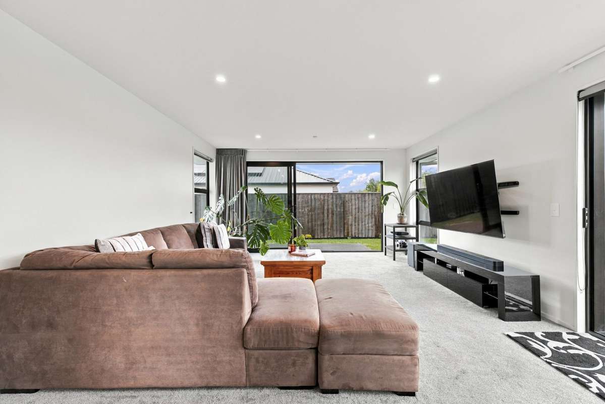 4 Hawk Close_4