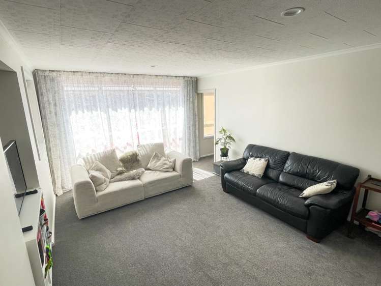 62 Oriana Crescent Hornby_3