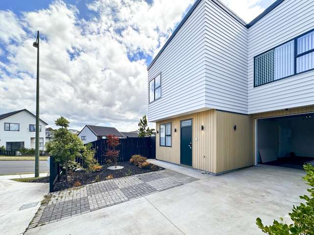 22 Heketara Way Massey_1