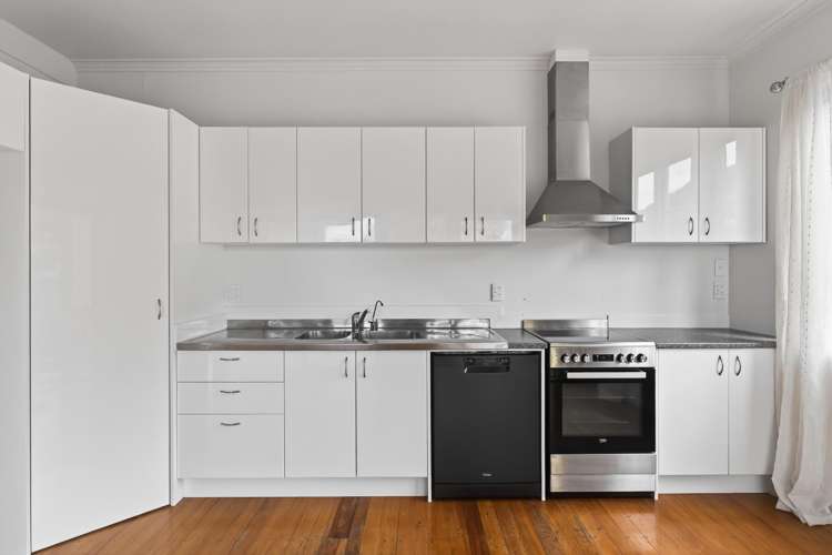 51 Douglas Street Okitu_27