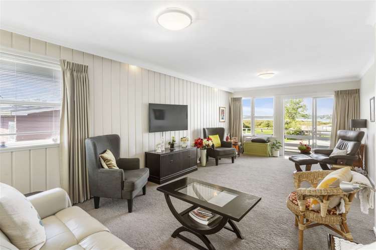 10 Kelvin Crescent Te Atatu Peninsula_8