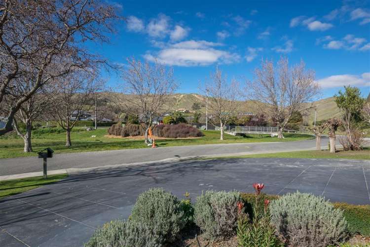 1 Brilyn Crescent Witherlea_32