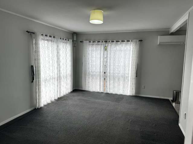 10 Karepo Crescent Ranui_3