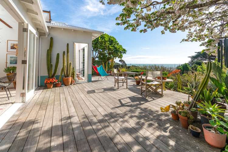 121 Wellington Road Paekakariki_3