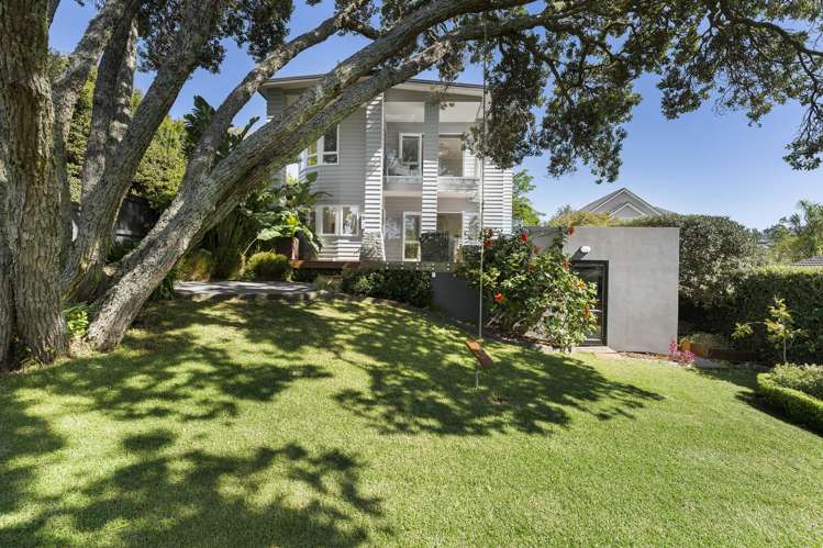 5 Aotearoa Terrace Murrays Bay_17