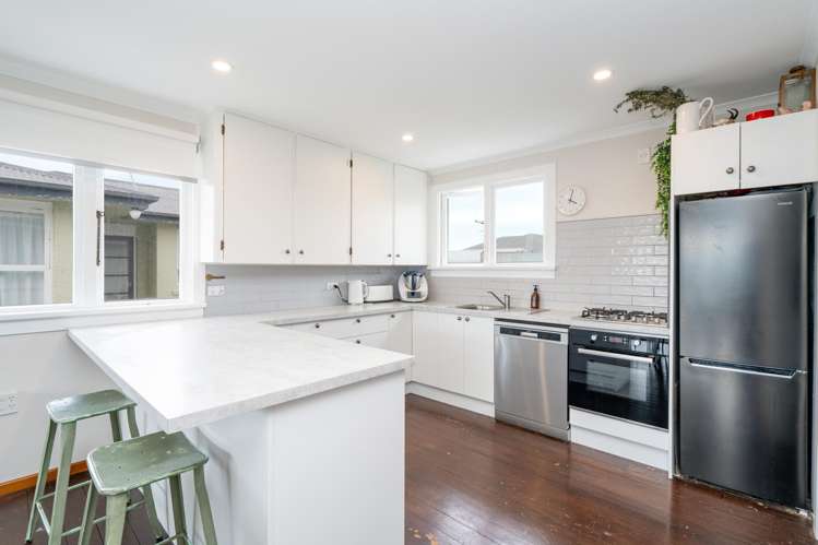 87 Eglinton Street_1