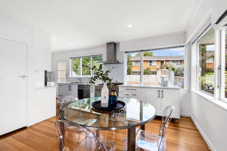 1/6 Neal Avenue Glenfield_6