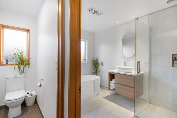 48 Broadhaven Avenue Parklands_13