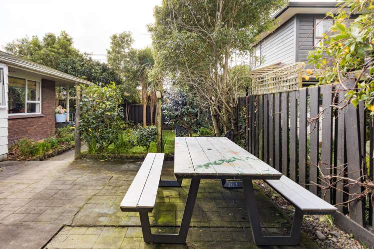 6 Truscott Grove Awapuni_23