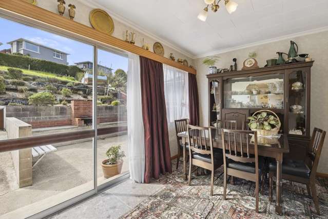 13 Waldron Crescent Green Island_4