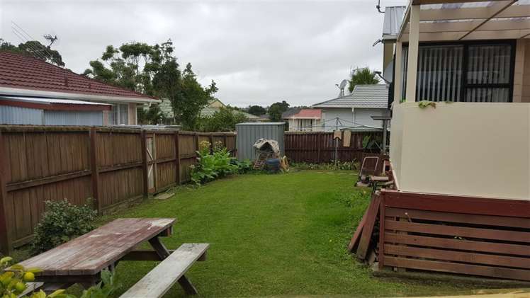 23 Glen Close Glen Eden_9