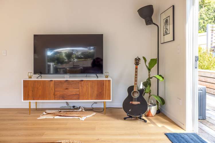 52 Calais Terrace Ostend_7