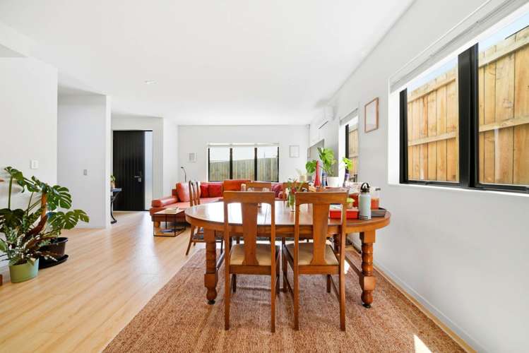 118C Mount Smart Road Royal Oak_2