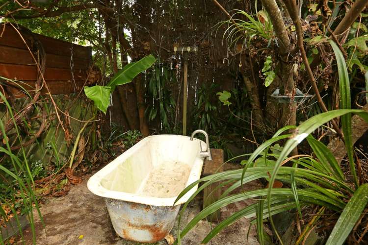 114 Glengarry Road Glen Eden_16