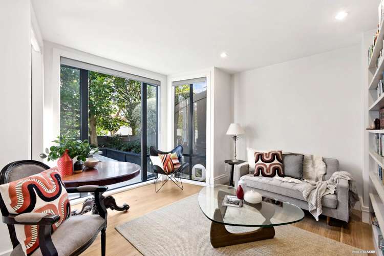 4/9 Balfour Road Parnell_13