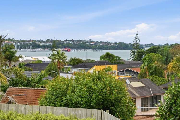 21B Devon Road Bucklands Beach_22