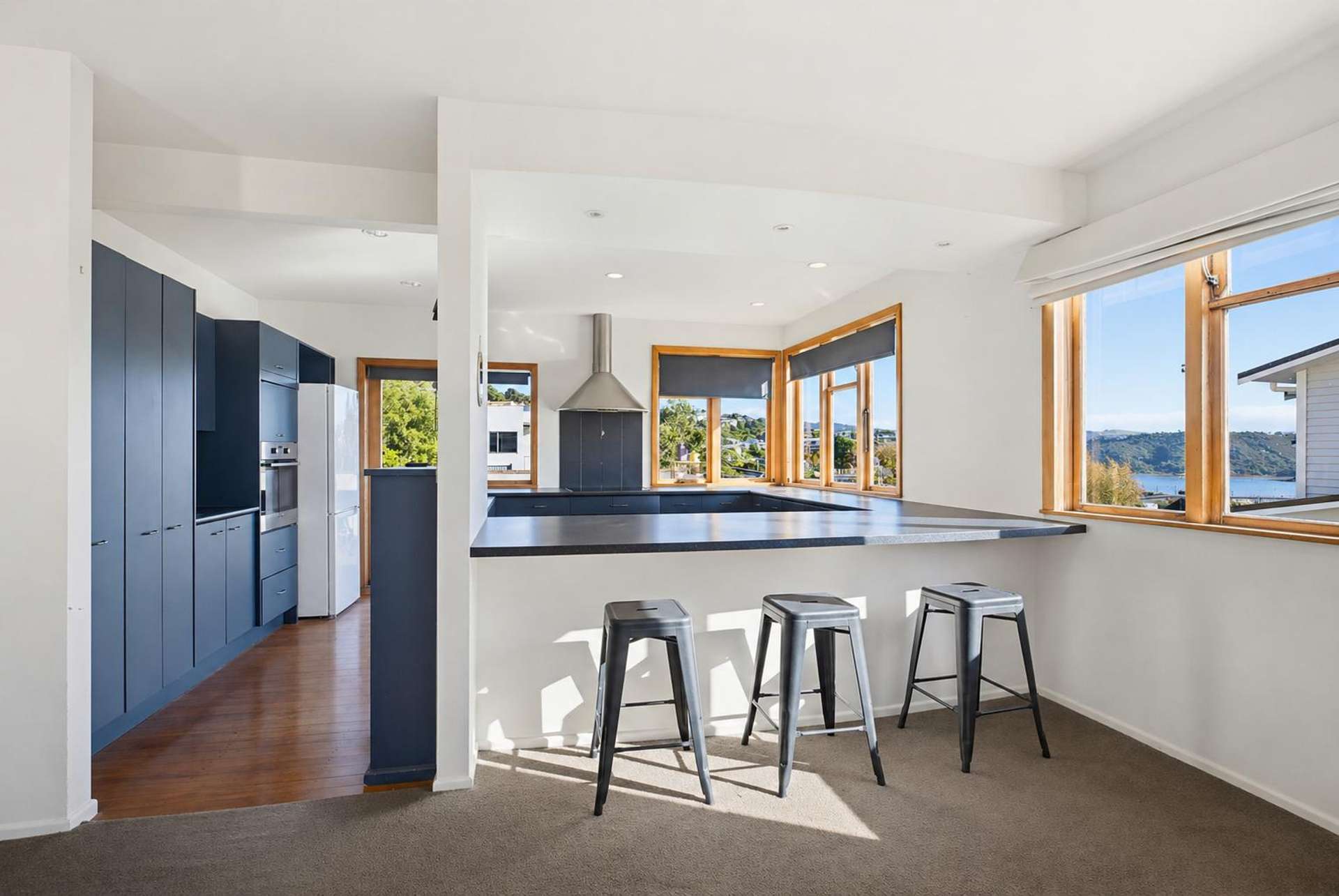 8 Kiriwai Road Paremata_0
