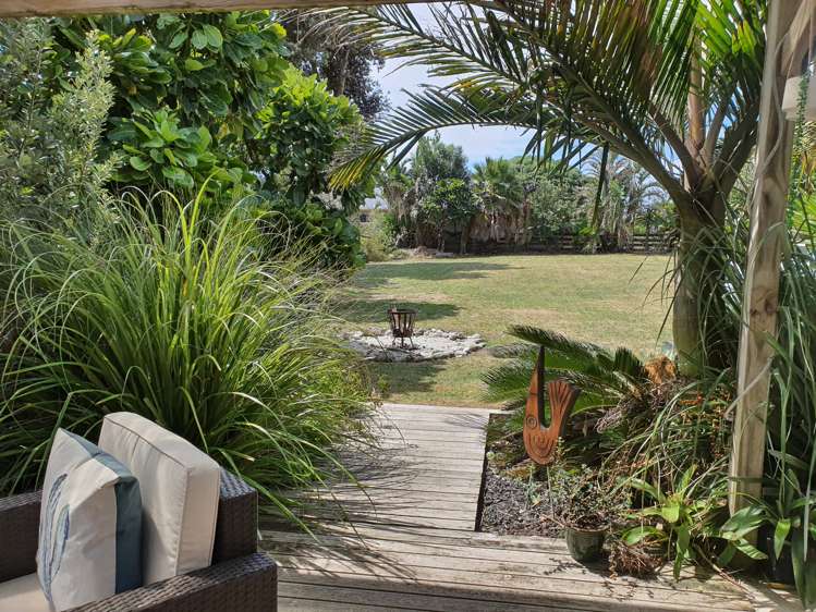 14 Mission Road Port Waikato_9