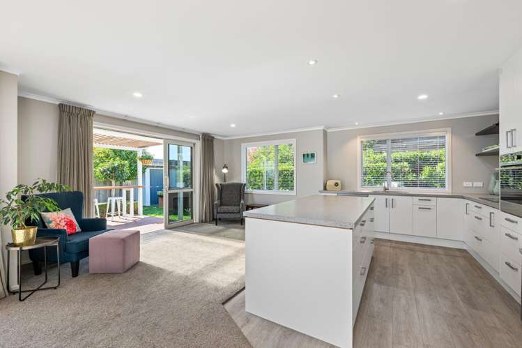 4 Spitfire Drive Burleigh_8