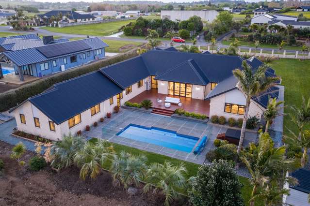17 Aileron Rise Dairy Flat_2