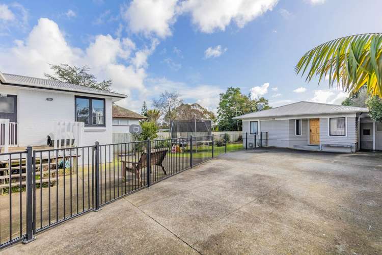 15 Amberley Avenue Te Atatu South_4