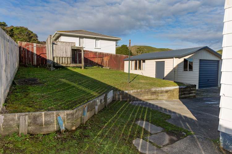 192 Warspite Avenue Waitangirua_17