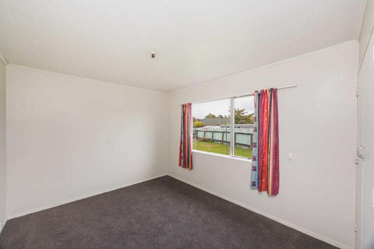 14 Martin Harvery Street Levin_5
