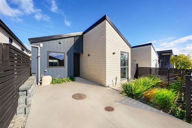 25 Paretao Street Massey_18