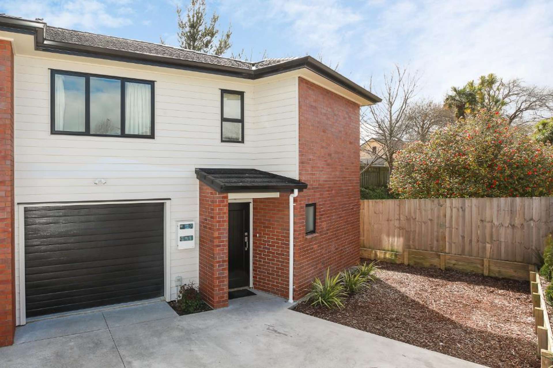 4/19 Albert Street 1074_0