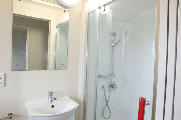 4/12 Ambrico Place New Lynn_7