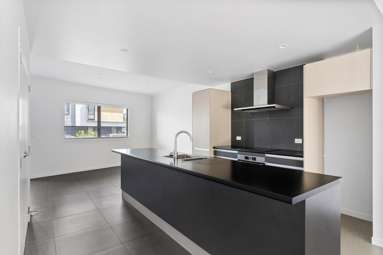 12 Eyton Kay Road_4