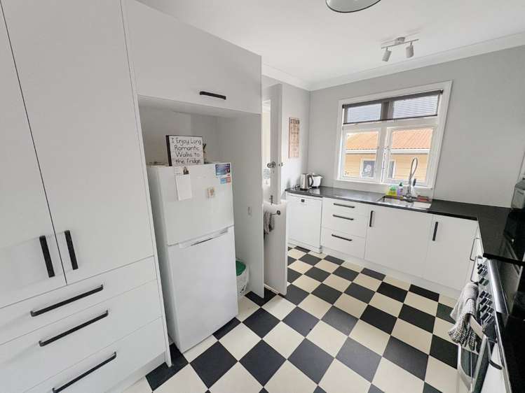 131 Bartholomew Road 10516_3