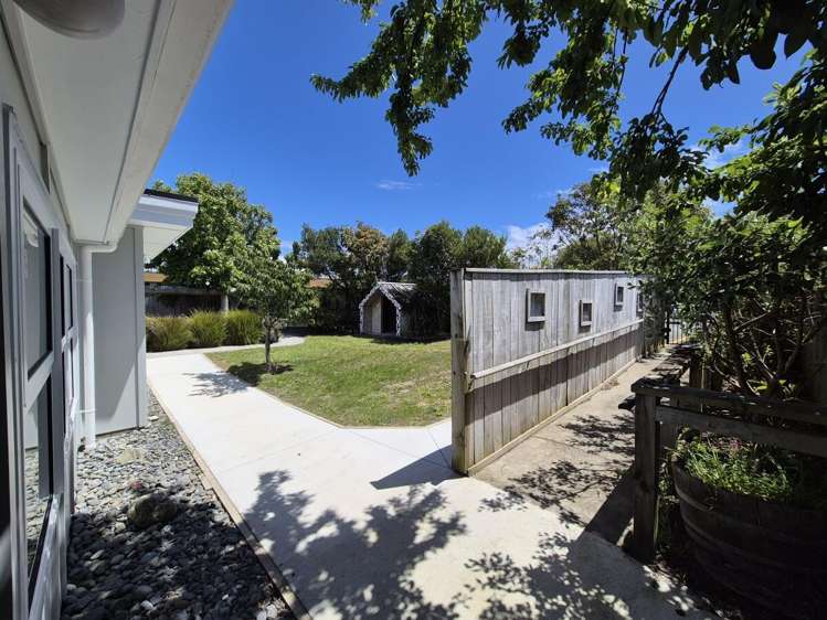 6 Hurley Road Paraparaumu Beach_13