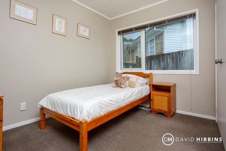 10 Woodcote Drive Glenfield_12