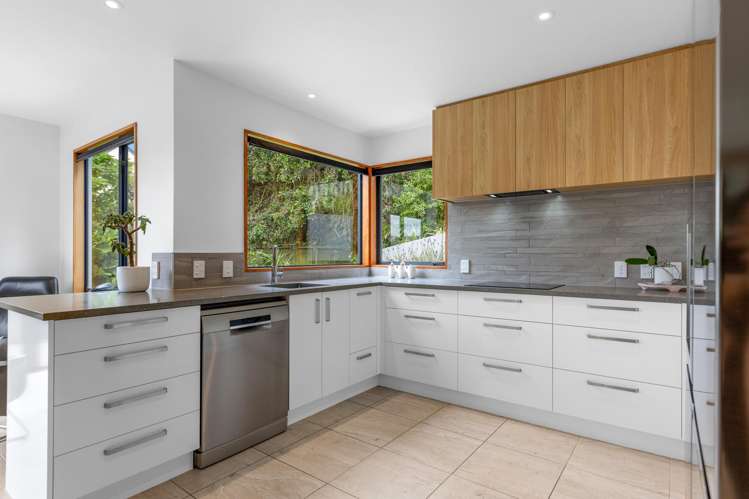 81 Whaka Terrace Huntsbury_5