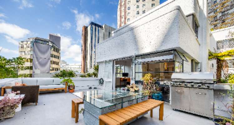 2/11 Whitaker Place_0