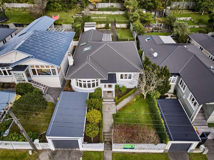 13 Firth Terrace Karori_22