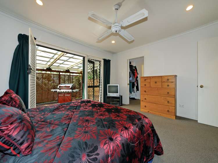 38 Milan Drive Glen Eden_13