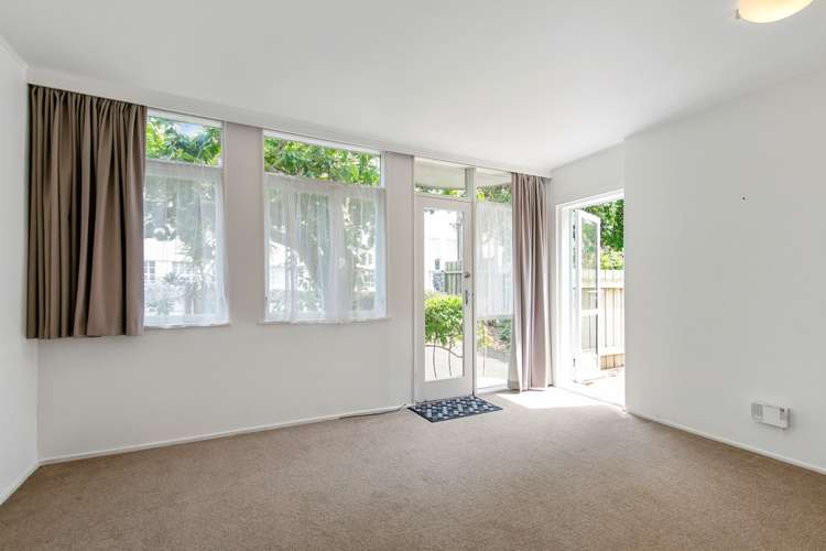 2/58 Mountain Road Epsom_5