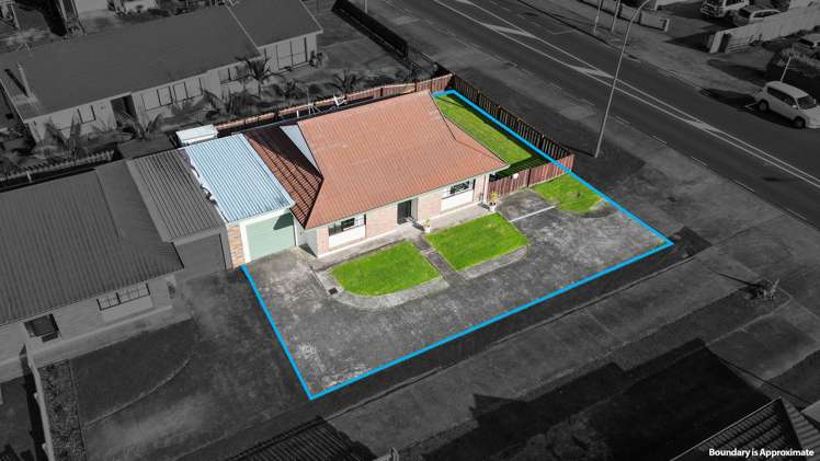 1/20 Sturges Road Henderson_22