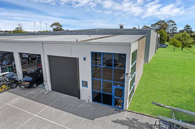 Functional Industrial Unit in Prime North Shore Location