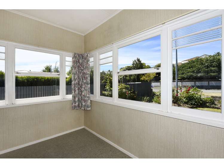 18 Emano Street Toi Toi_11