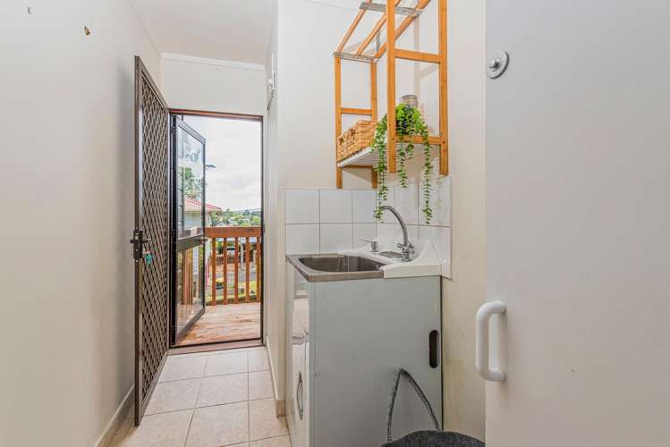 2/109 Don Buck Road Massey_19