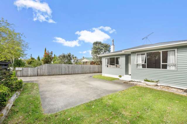 23 Glenview Road Glen Eden_2