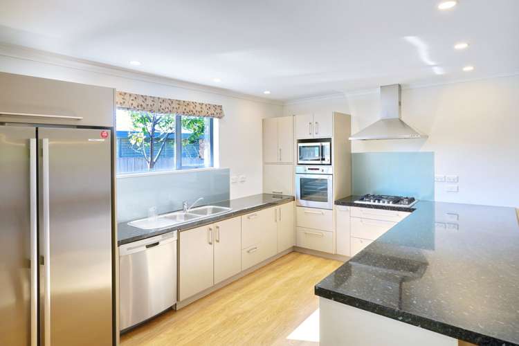 3 Kowhai Street Oxford_5