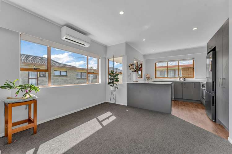 17 Edgewater Parade Waiuku_6