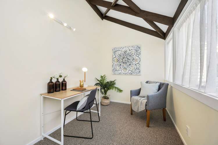 3/133 Queens Drive Lyall Bay_6