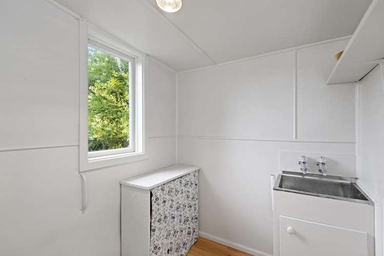 8 Davison Road Rotherham_13