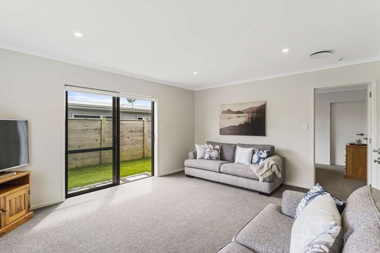 51 Couldrey Crescent Red Beach_14