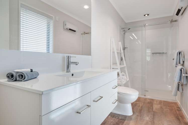 123 Whakaturou Crescent Pyes Pa_14